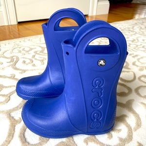 Girls size 1 crocs gently used